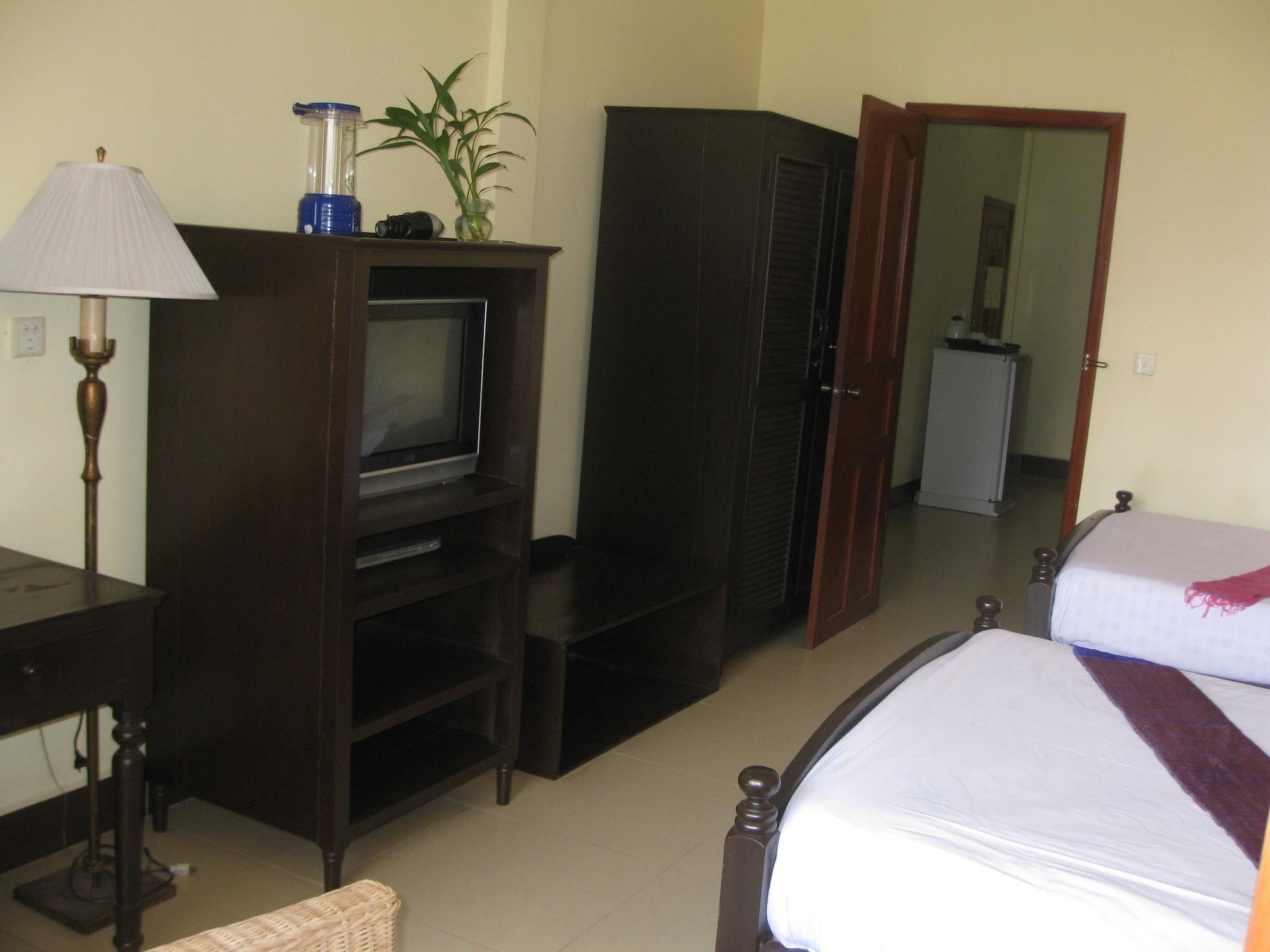 Comfort House Bed & Breakfast Phnom Penh Bagian luar foto