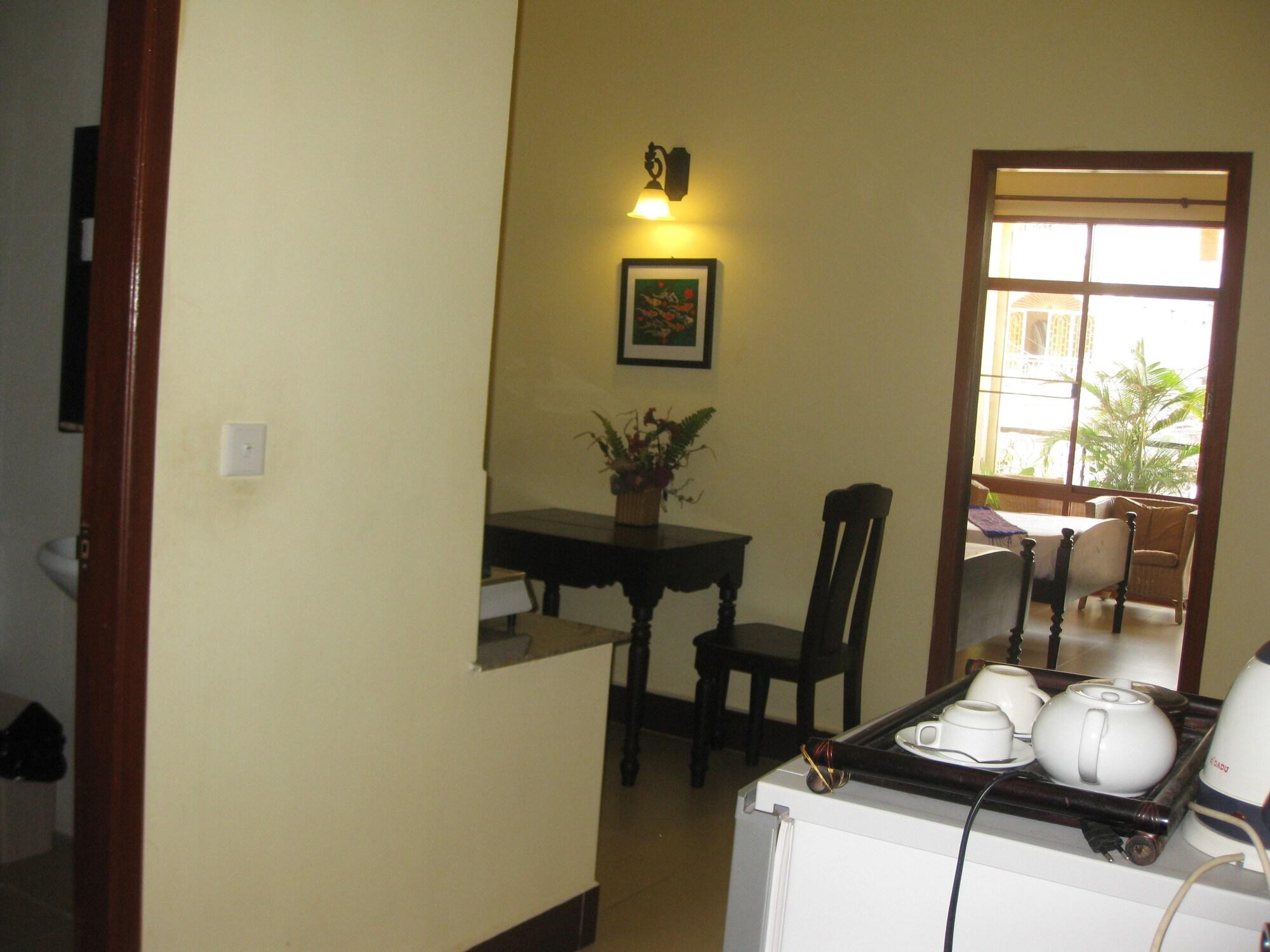 Comfort House Bed & Breakfast Phnom Penh Bagian luar foto