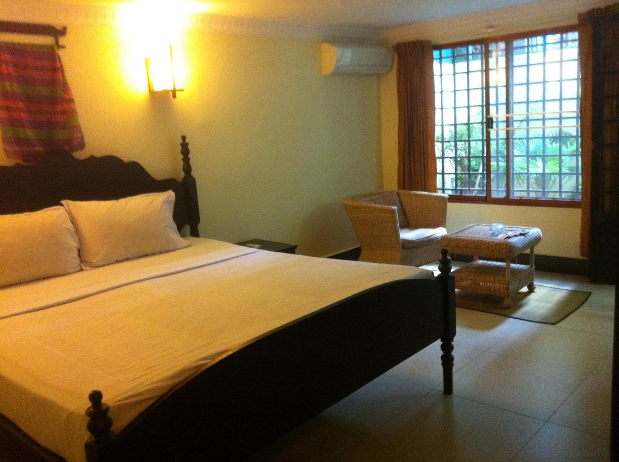 Comfort House Bed & Breakfast Phnom Penh Bagian luar foto